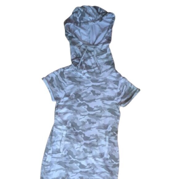 -Short Sleeve Gray Camo Camouflage Hooded Sweat Dress Size Medium - Picture 3 of 4